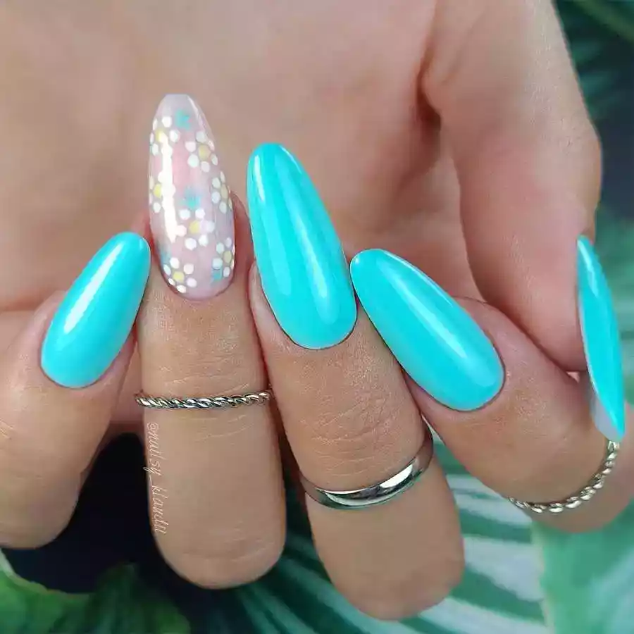 imagen guru manicura semipermanente 815 buttercream candy flores